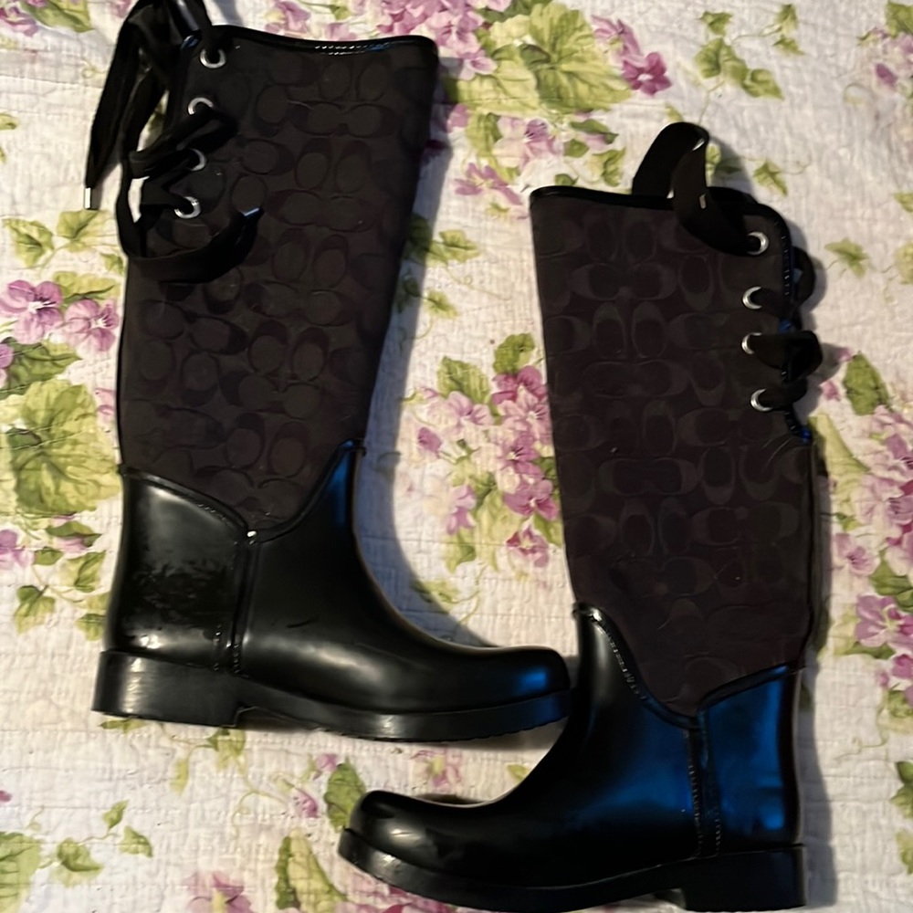Coach boots